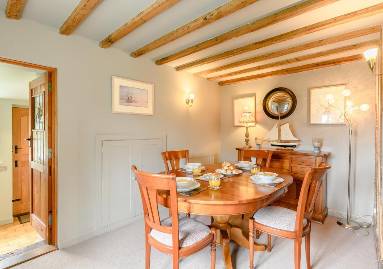 Snape  Wisteria Cottage מראה חיצוני תמונה