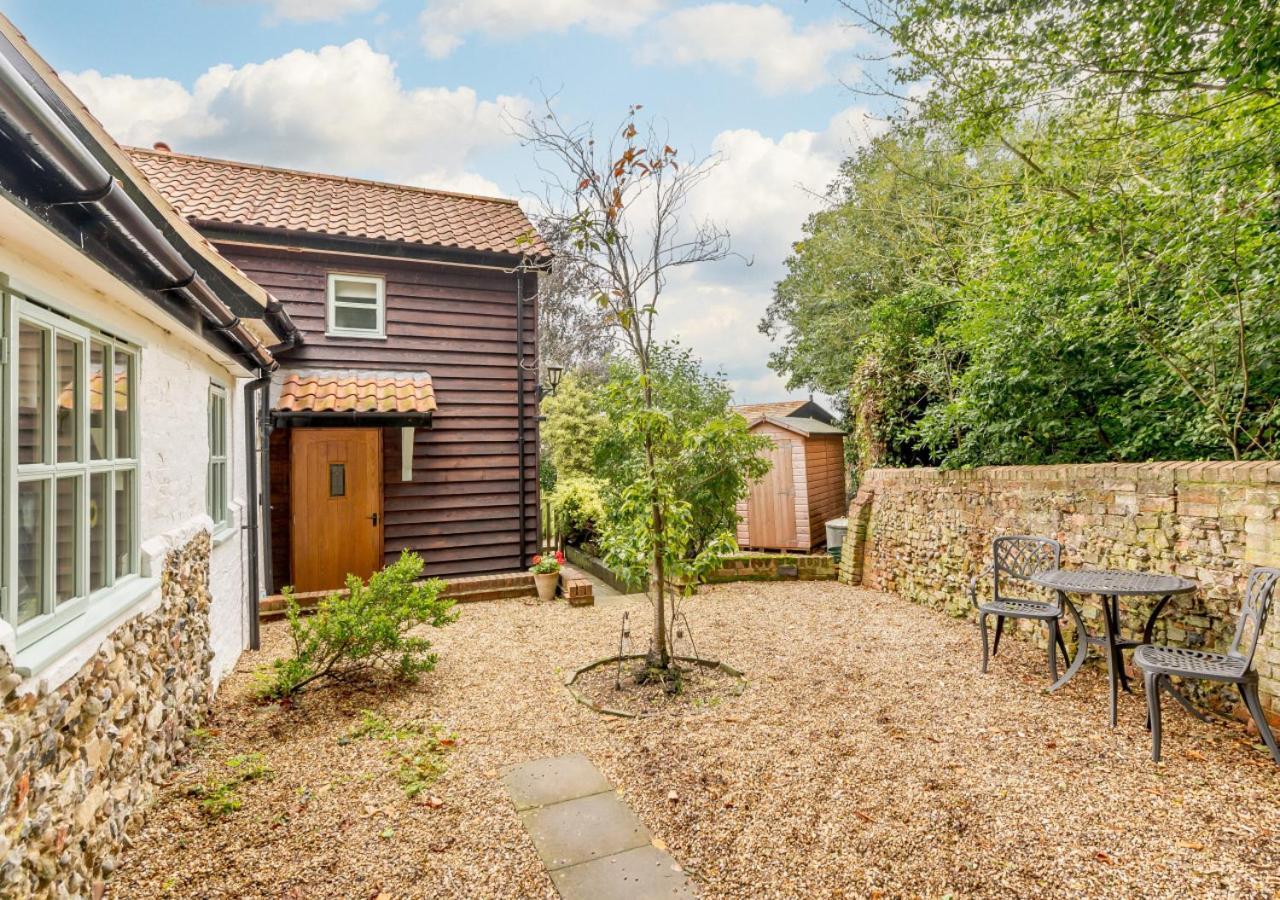 Snape  Wisteria Cottage מראה חיצוני תמונה